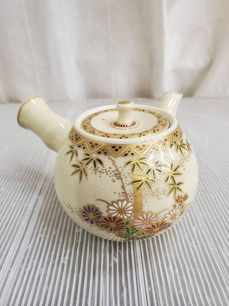 薩摩焼 急須と茶碗と木箱のセット 薩摩焼 急須と茶碗と木箱のセット